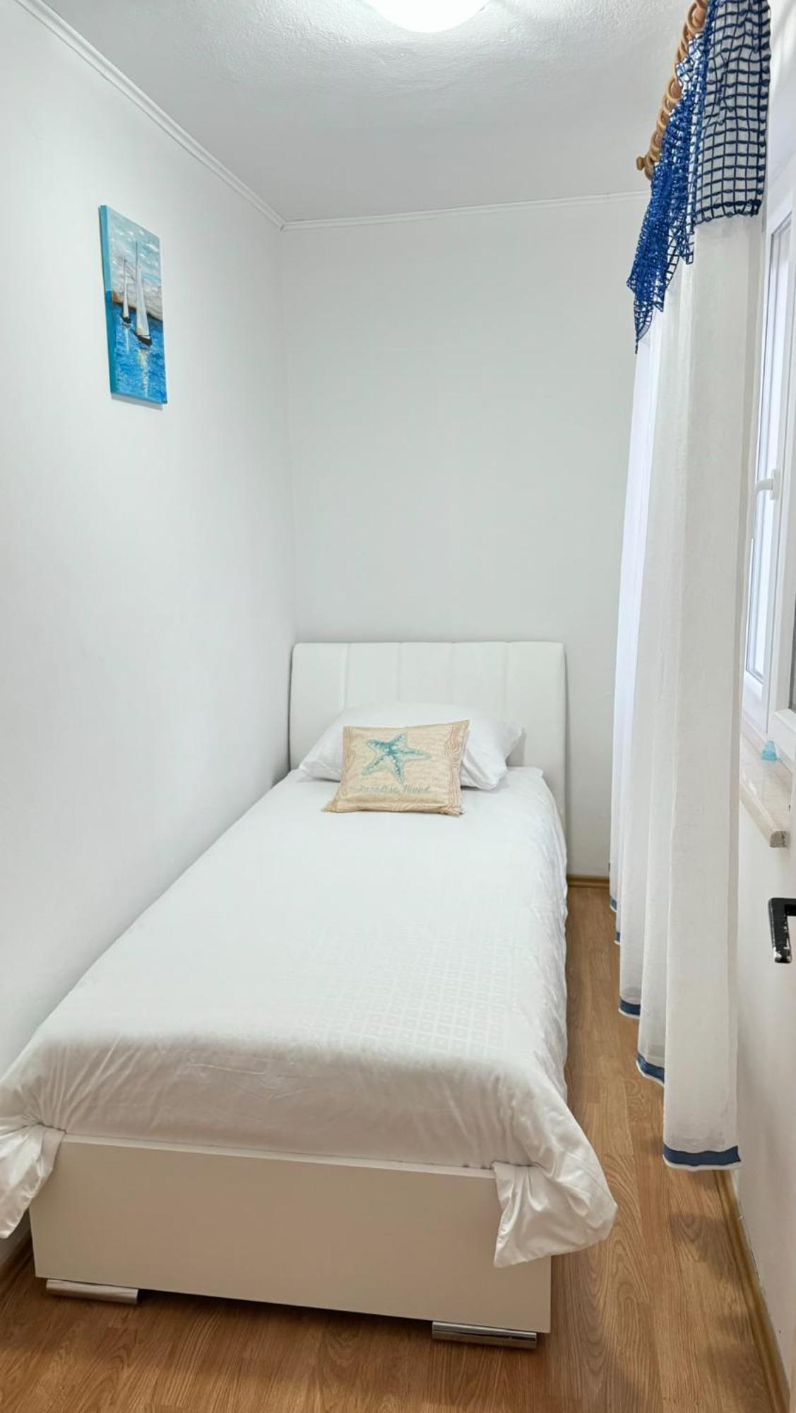 Apartman Perina 트로기르 외부 사진